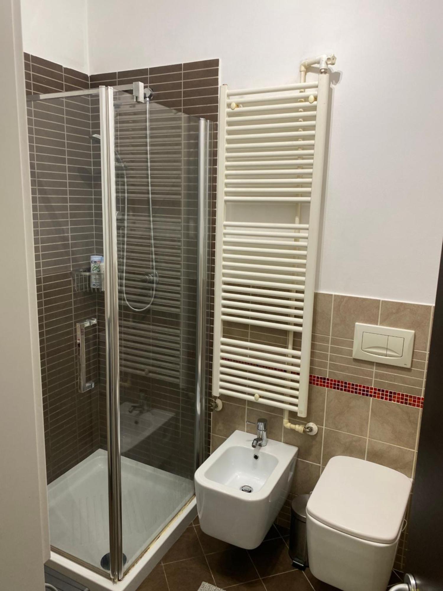 Royal Suite Unirii-2 Bdr Apartment Bucureşti Eksteriør bilde