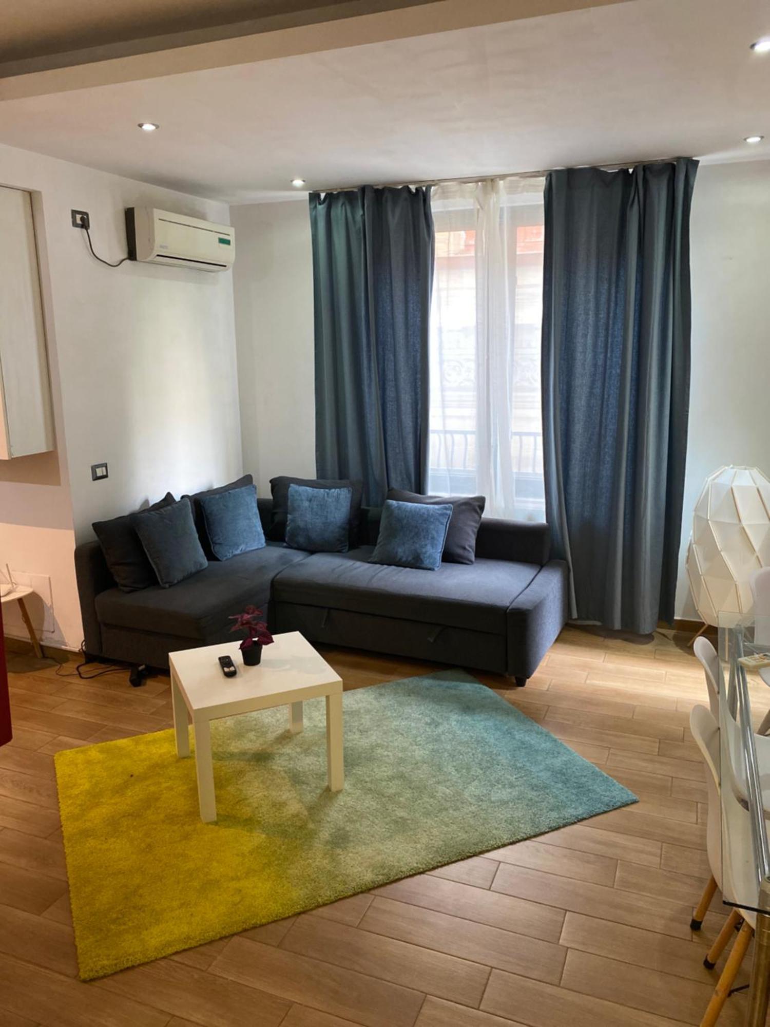 Royal Suite Unirii-2 Bdr Apartment Bucureşti Eksteriør bilde